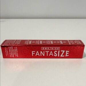 ONE/SIZE FANTASIZE
LIFTING & LENGTHENING MASCARA FULL SIZE